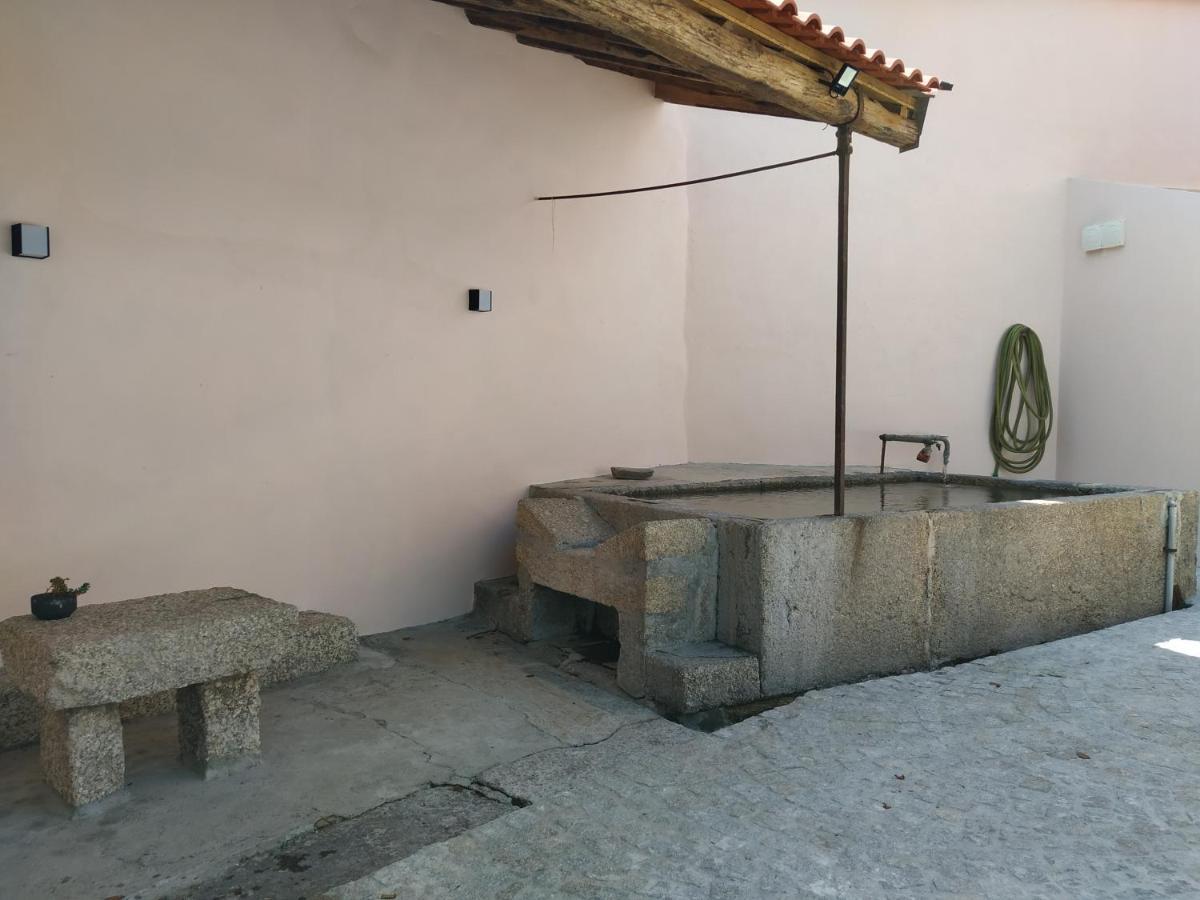 Ostello Entresocalcos Loriga Esterno foto