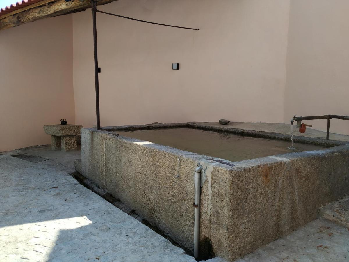 Ostello Entresocalcos Loriga Esterno foto